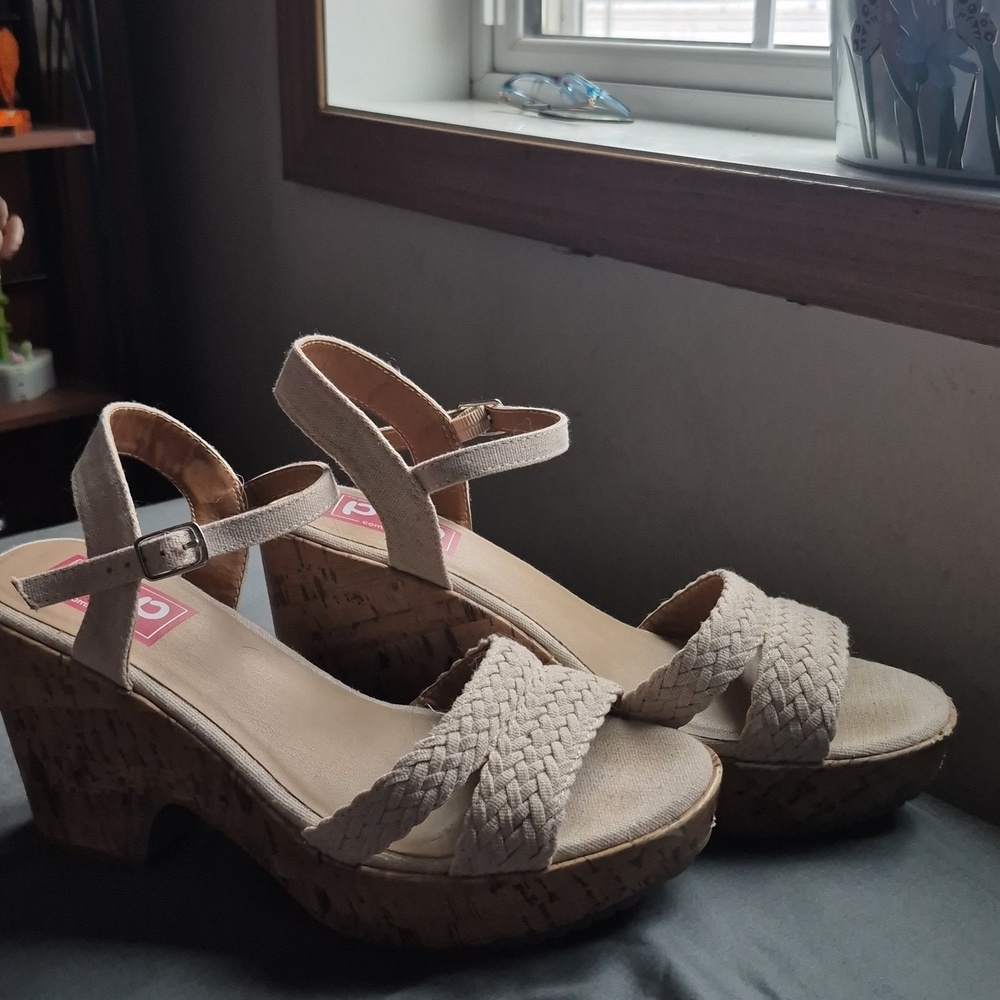Cork heels